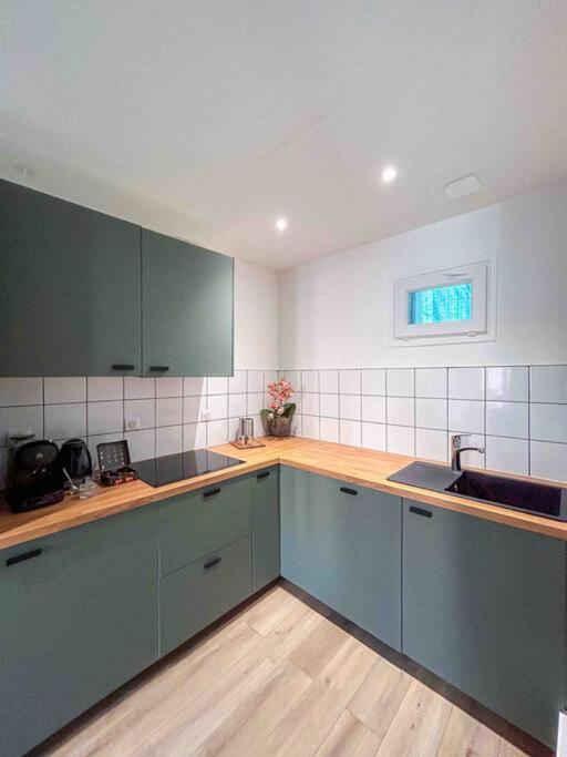 Apartamento La Vie Est Belle A Montreuil Wi-Fi & Metro 9 Parking Gratuit Exterior foto